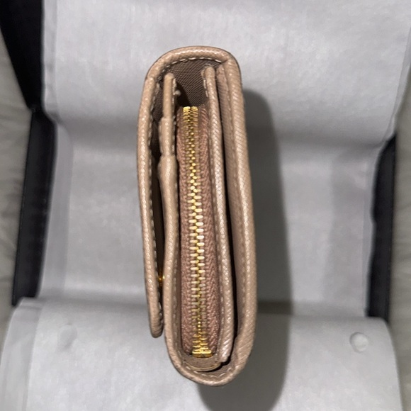 PRADA 1M1349 Saffiano Leather Long Snap Wallet Beige - Picture 8 of 17